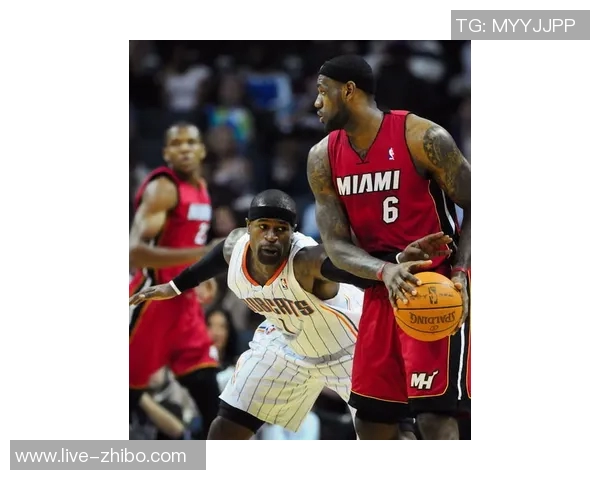 替补席发力泰森梅里尔联手贡献34分助球队逆转胜利