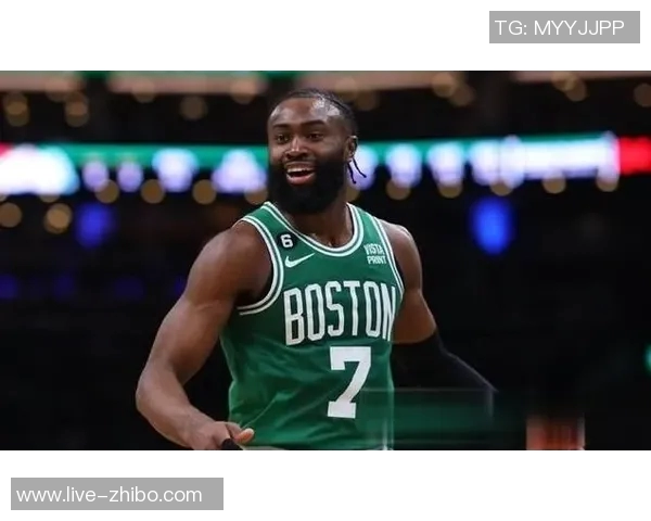 杰伦布朗直言强队比赛遭偏哨判罚不公引发热议